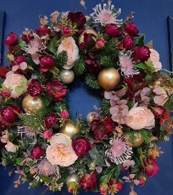 Claret christmas wreath