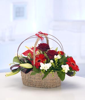 ROSE AND GERBERA BASKET